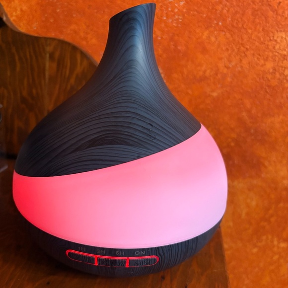 NIB Essential Oil Diffuser - Picture 6 of 12